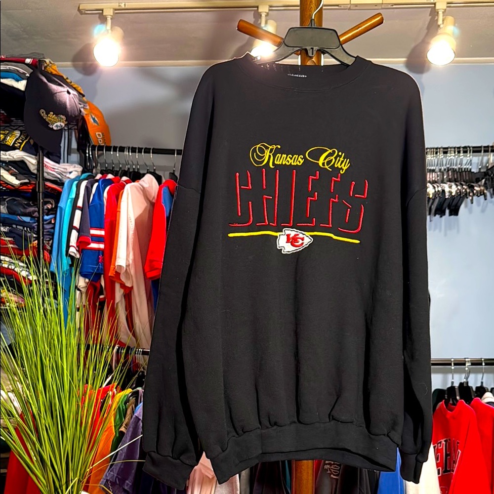 LOGO 7 Black Kansas City Chiefs Crewneck Sweater